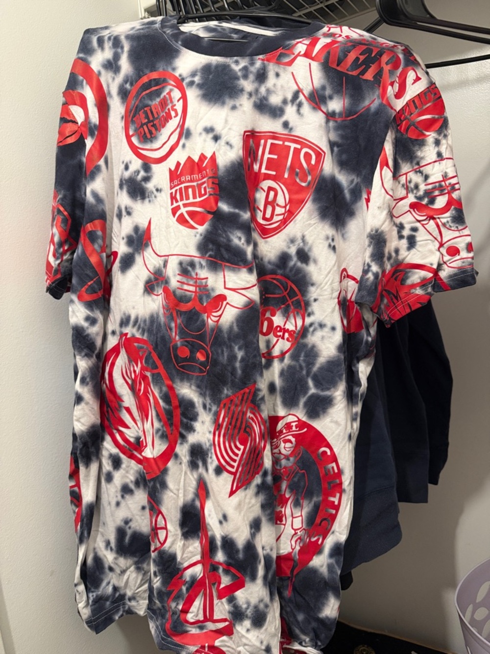NBA Logo Tie-Dye Tee - Navy, Red & White